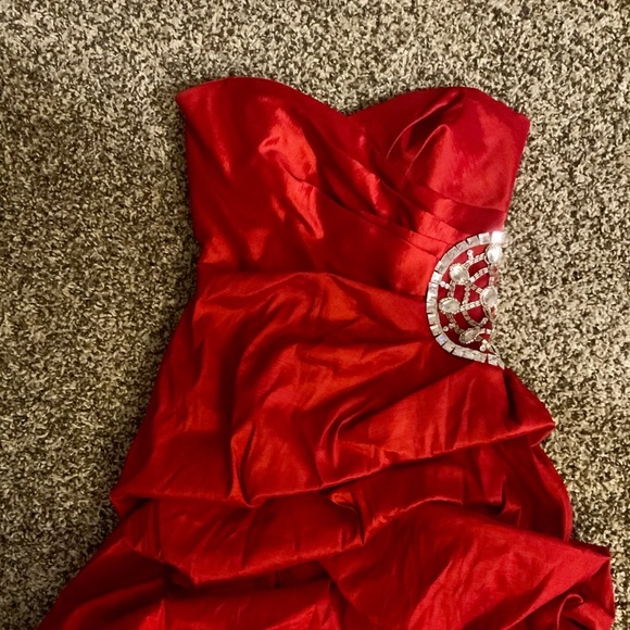 Red Ruffled Cocktail/Prom Dress - Picture 2 of 3